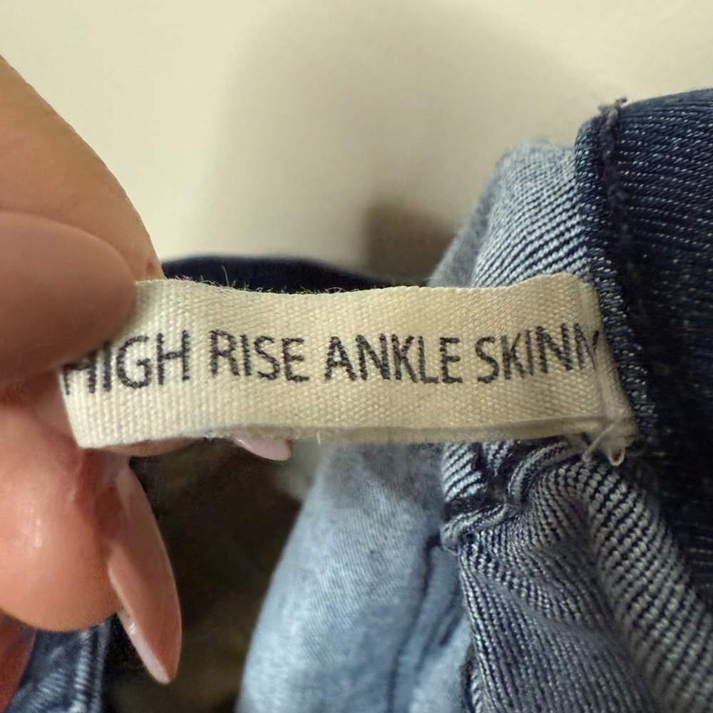 RAG&BONE High Rise Ankle Skinny Jeans in Tonal River Wash - Picture 12 of 13